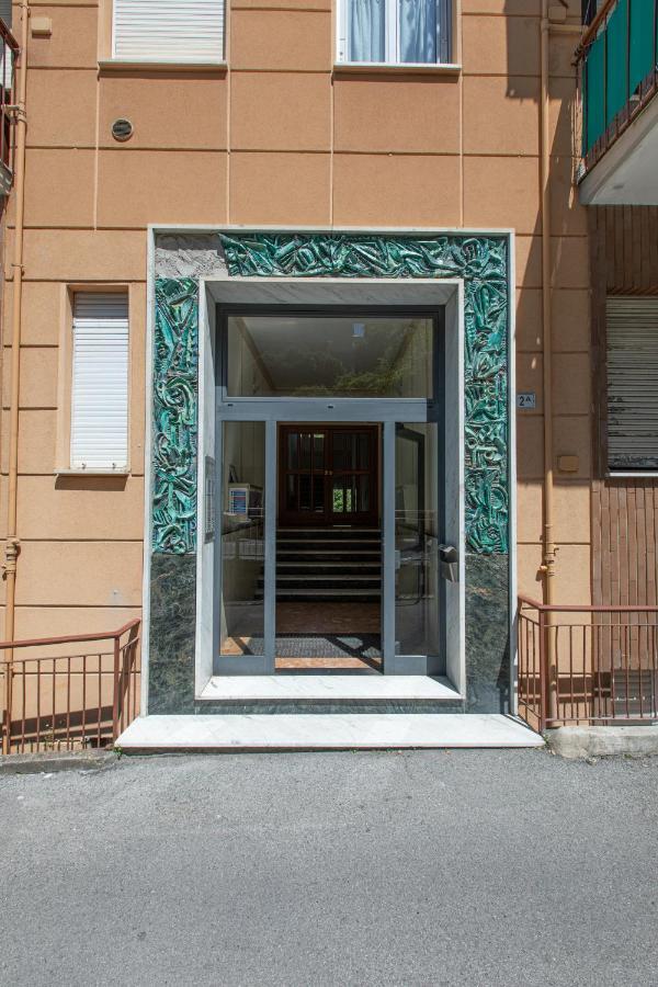 Rapallo Comodo Appartamento Signorile A Due Passi Dal Mare Con Posto Auto ภายนอก รูปภาพ