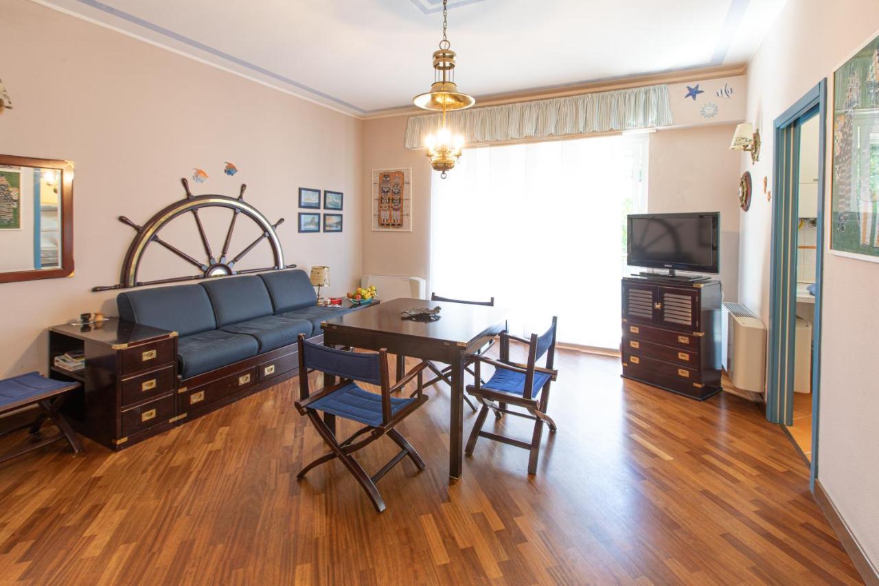 Rapallo Comodo Appartamento Signorile A Due Passi Dal Mare Con Posto Auto ภายนอก รูปภาพ