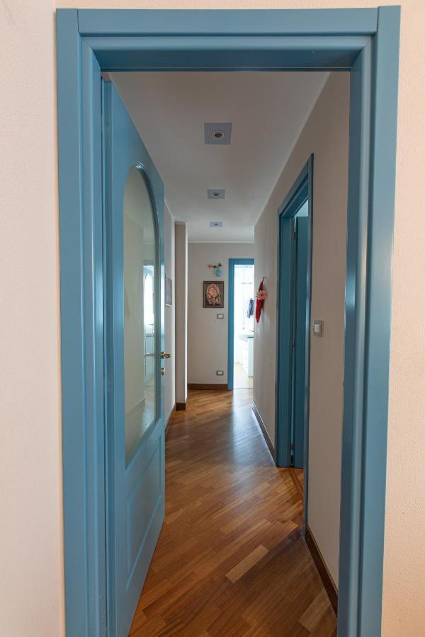 Rapallo Comodo Appartamento Signorile A Due Passi Dal Mare Con Posto Auto ภายนอก รูปภาพ